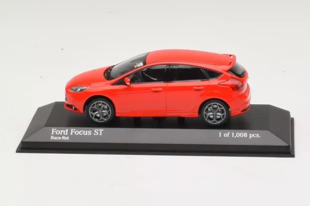 Minichamps Ford Focus St 2011 1:43 410081001